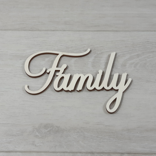 Family felirat - 'Cloe' betűtípussal, 12cm széles, natúr