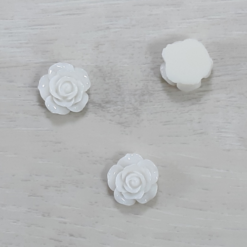 Gyanta rózsa - Fehér, 1,5cm, 3db